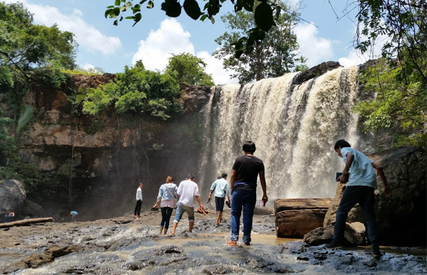 Bou Sra Waterfall 4